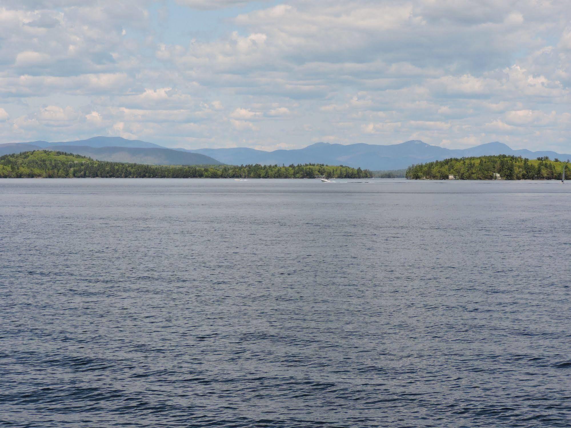 Belknap Point Inn Gilford Buitenkant foto